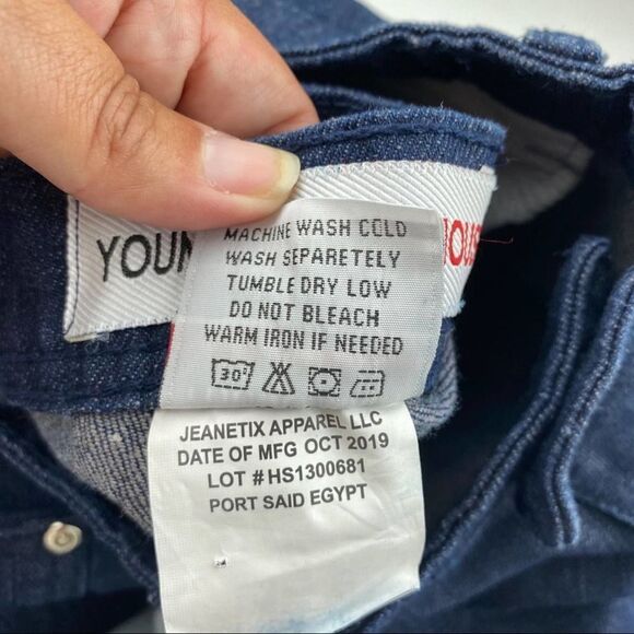 Young Rich & Famous Jeans - Picture 5 of 6